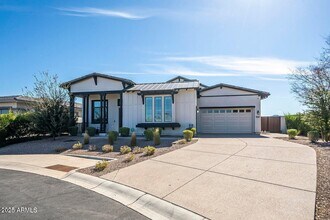 6707 S Giralda Ave in Gilbert, AZ - Foto de edificio - Building Photo