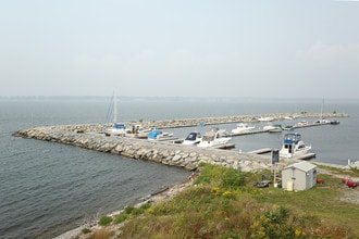 Fort Pike Commons in Sackets Harbor, NY - Building Photo - Building Photo