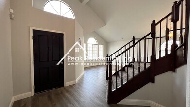 5126 Efthemia Way in Elk Grove, CA - Building Photo - Building Photo