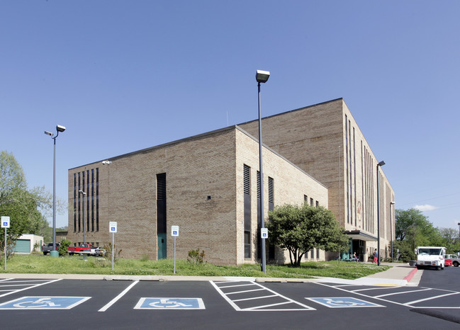 James Inhofe Plaza in Tulsa, OK - Building Photo - Building Photo