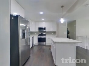 6022 Lucente Ave in Camp Springs, MD - Building Photo - Building Photo