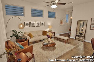 6446 Babcock Rd in San Antonio, TX - Foto de edificio - Building Photo