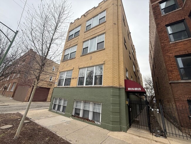property at 2018 N Spaulding Ave