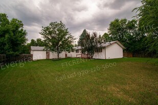 4008-4010 Cork Dr in Laporte, CO - Building Photo