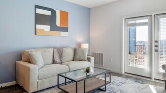 185 Polaris Pointe, Unit 1-322 in Colorado Springs, CO - Building Photo