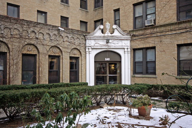 640 Fort Washington Avenue in New York, NY - Foto de edificio - Building Photo