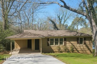 9844 Greenlee Rd in Birmingham, AL - Building Photo