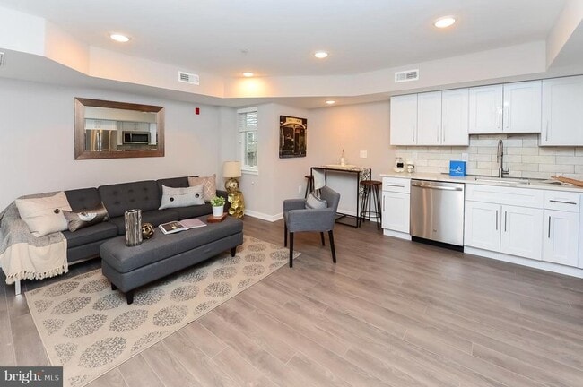 property at 726 N 19th St