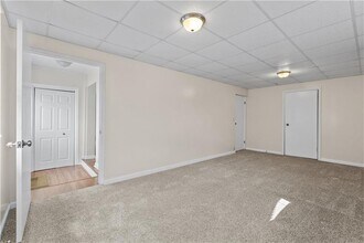 117 Alpine Village Dr in Monroeville, PA - Building Photo - Building Photo