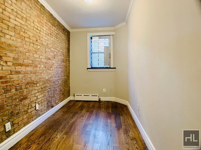 East 32nd Street in New York, NY - Building Photo - Building Photo