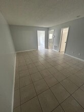 3210 Louisiana Ave in Fort Pierce, FL - Building Photo - Building Photo