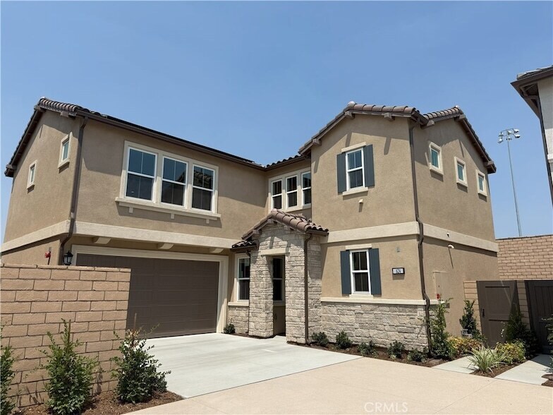 624 McFadden St in Placentia, CA - Building Photo