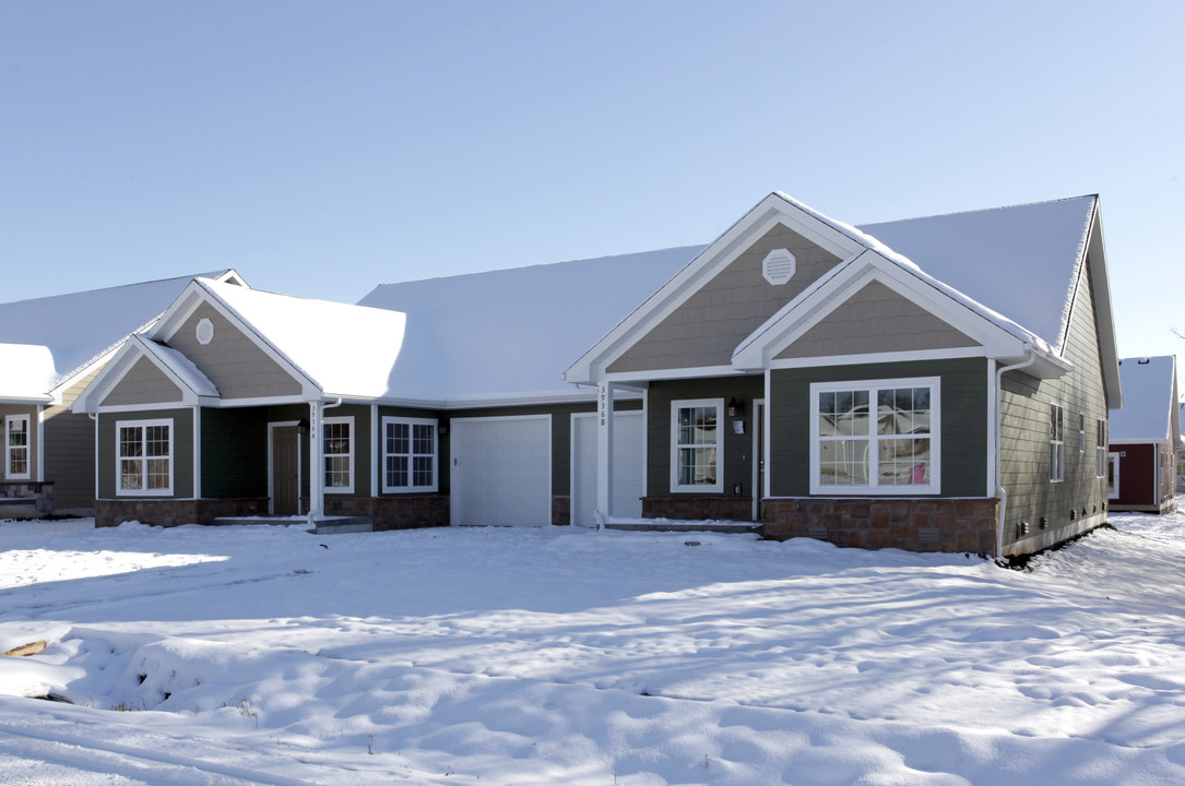 Beacon Village II in Springfield, MO - Building Photo