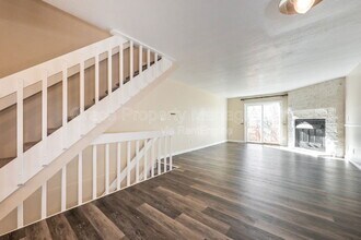 8165 S Fillmore Way in Centennial, CO - Building Photo - Building Photo