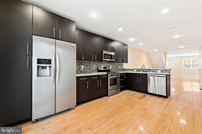 1241 S 22nd St in Philadelphia, PA - Building Photo - Building Photo