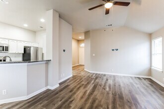 4931 Dahlia Terrace in San Antonio, TX - Building Photo - Building Photo