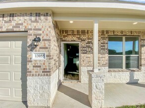 13055 Clear View Dr in Willis, TX - Building Photo - Building Photo