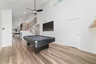 717 Davis Rd in League City, TX - Building Photo - Building Photo