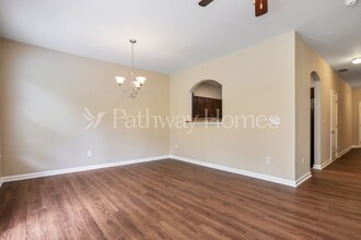 3039 Bonnes Dr in Stonecrest, GA - Foto de edificio - Building Photo