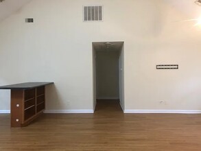 704 Guinevere Ct in Statesboro, GA - Building Photo - Building Photo