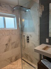 8370 NW 167th Terrace in Miami Lakes, FL - Building Photo - Building Photo
