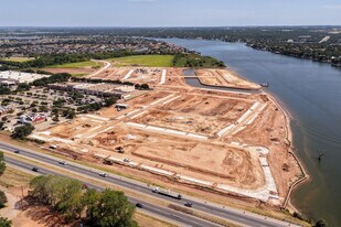 LakeView Landing Apartments in Granbury, TX - Building Photo