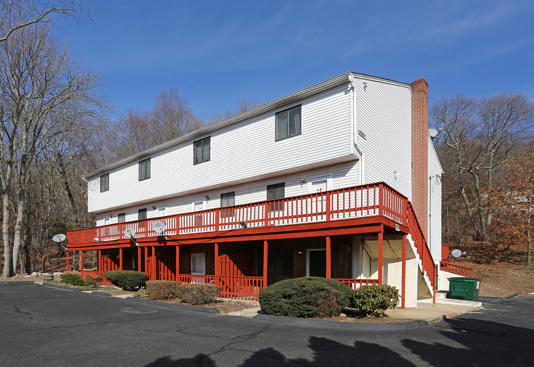 1341 Norwich New London Tpke in Uncasville, CT - Building Photo