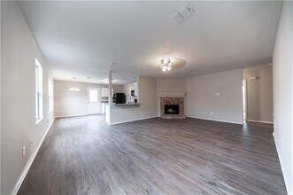 2505 Pecan Dr in Little Elm, TX - Foto de edificio - Building Photo