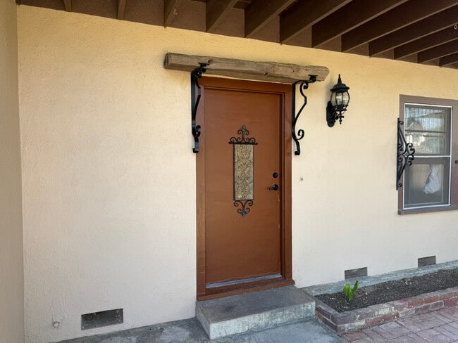 property at 517 Magnolia Ave