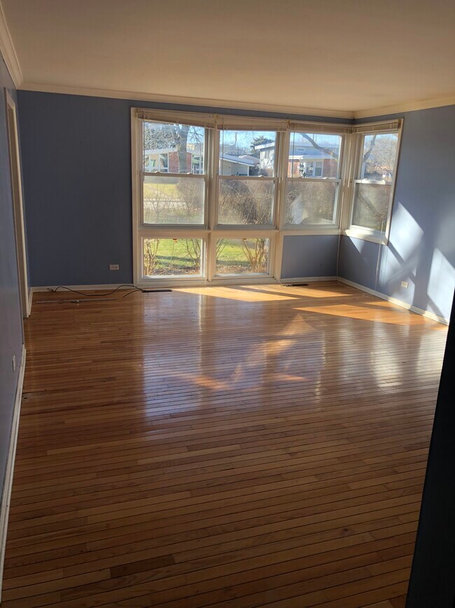 824 Leamington Ave Rentals in Wilmette, IL