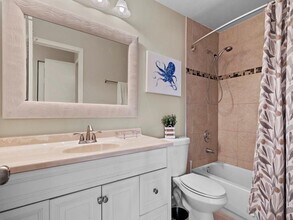 1901 Indian River Blvd in Vero Beach, FL - Building Photo - Building Photo