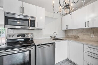 11044 E University Dr in Apache Junction, AZ - Building Photo - Building Photo