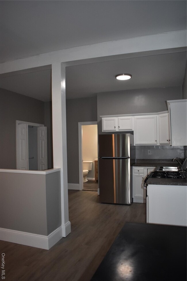 30 Willow Rd in Rocky Point, NY - Building Photo - Building Photo