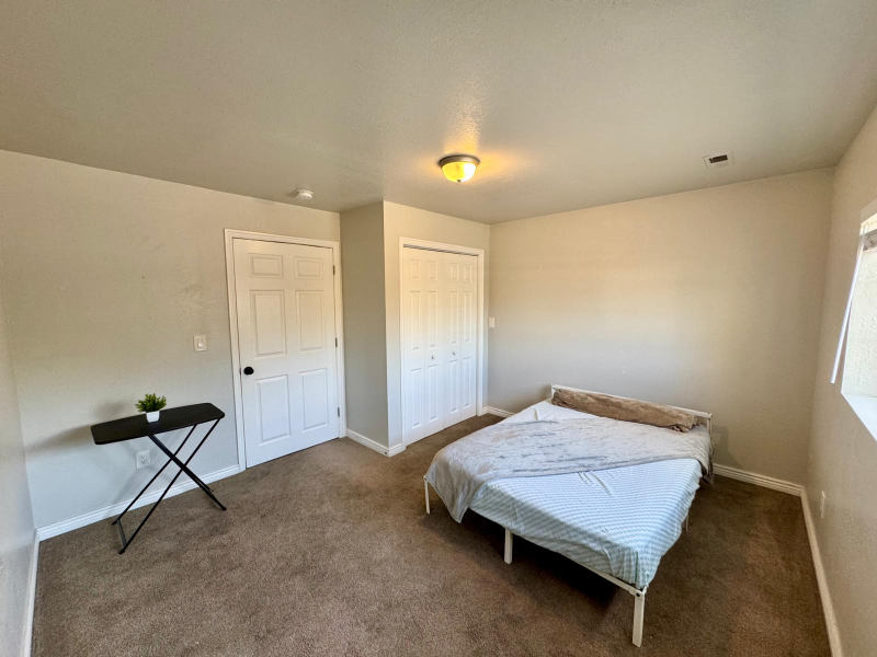 546 E Delno Dr in Millcreek, UT - Building Photo
