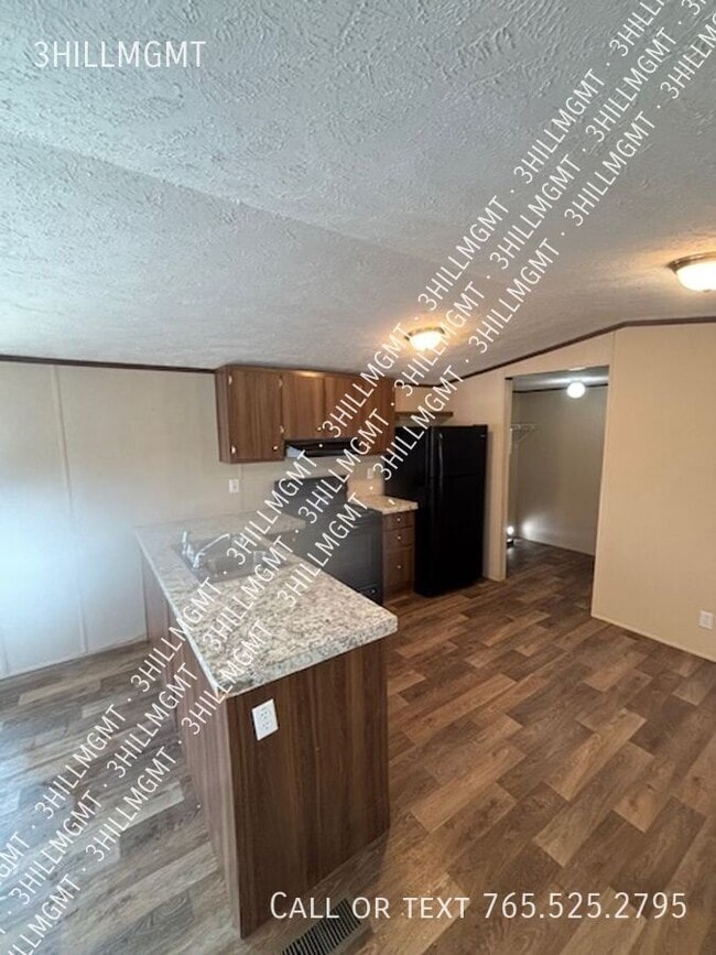 5600 W Kilgore Ave in Muncie, IN - Foto de edificio - Building Photo