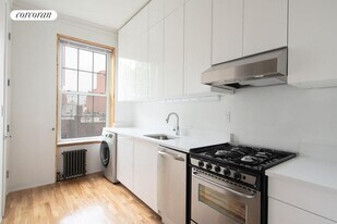 644 Leonard St in Brooklyn, NY - Building Photo
