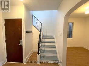 166 Stewart St in Ottawa, ON - Building Photo - Building Photo