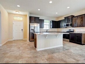 16190 Harbor Mist Alley in Oakland, FL - Building Photo - Building Photo