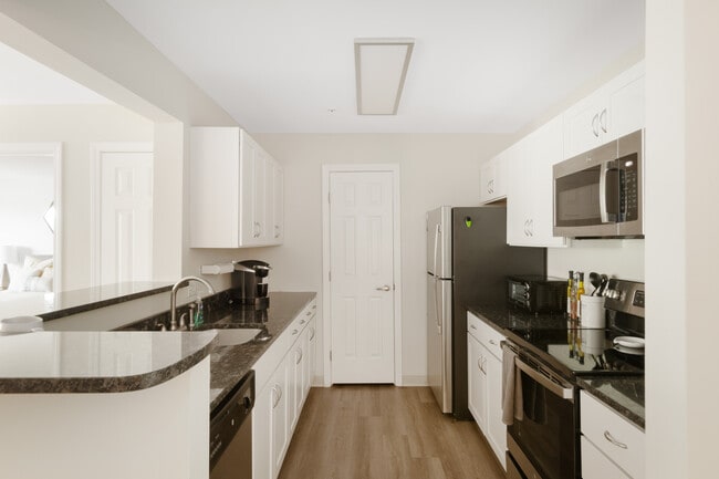 Emerson Place Apartments in Lebanon, NH - Building Photo - Building Photo
