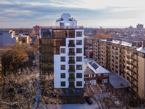 Pelham Residence in Bronx, NY - Building Photo - Building Photo