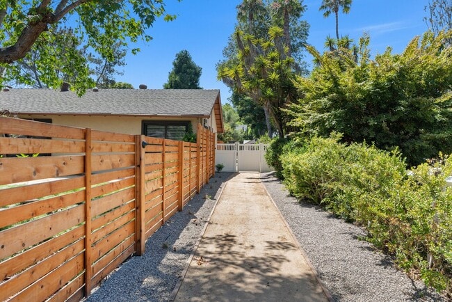 622 Cole Ranch Rd in Encinitas, CA - Building Photo - Building Photo