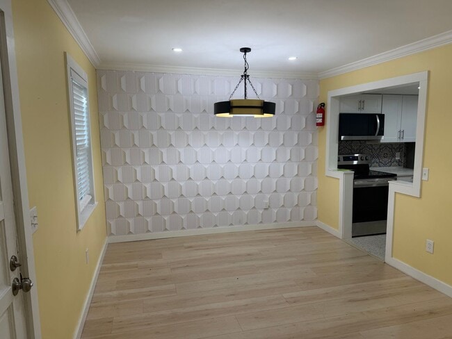 400 William Hilton Pkwy in Hilton Head Island, SC - Building Photo - Building Photo