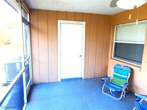 643 92nd Ave N in Naples, FL - Building Photo - Building Photo