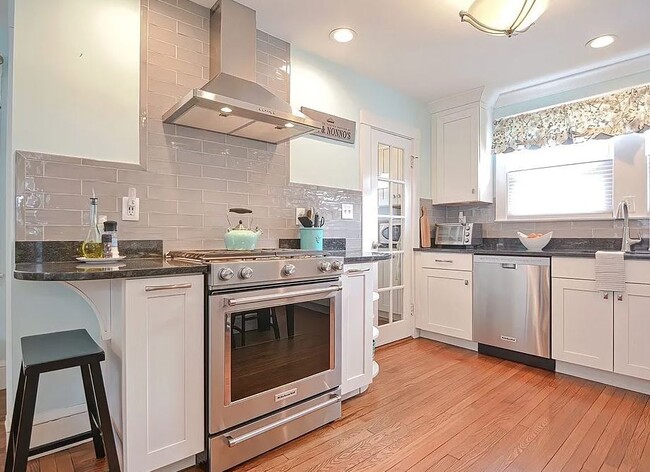 33 Harriet St, Unit 1