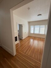 495 Elwood Ave, Unit 7 in Oakland, CA - Building Photo - Building Photo