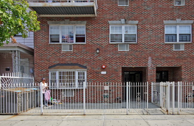 37-45 108th St in Corona, NY - Building Photo - Building Photo