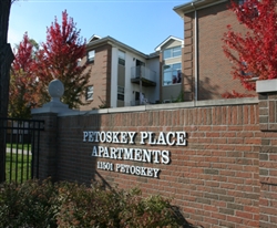 Petoskey Place in Detroit, MI - Foto de edificio - Primary Photo