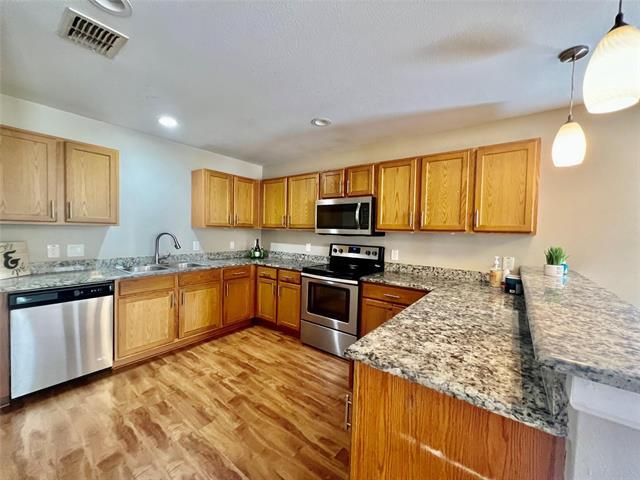 6654 Cool Morn Dr in Dallas, TX - Building Photo - Building Photo