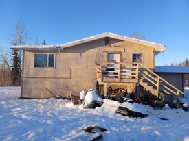 2419 S Lincoln Dr in Wasilla, AK - Building Photo