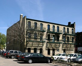 1025 Washington Ave S in Minneapolis, MN - Building Photo - Building Photo